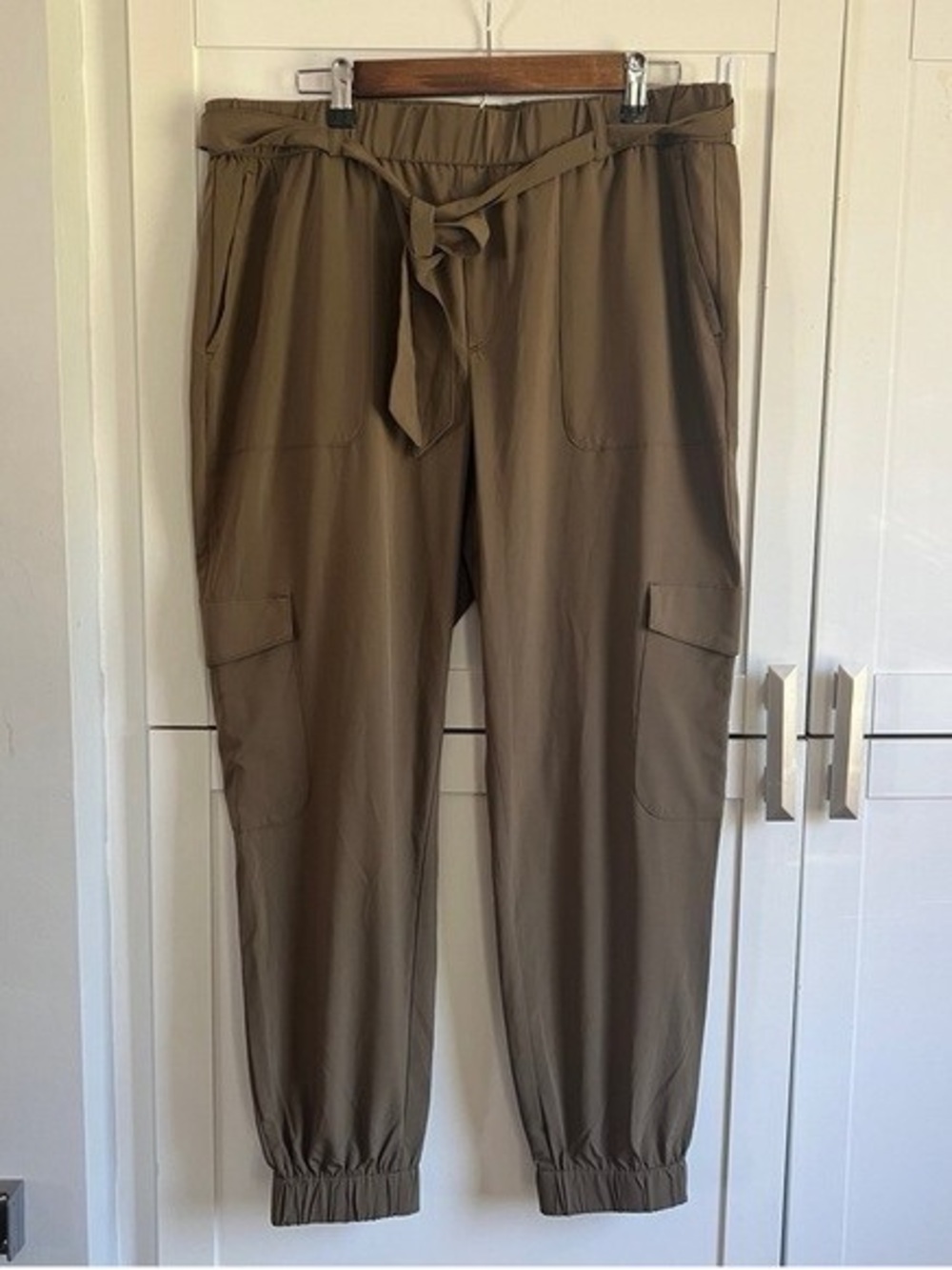 Banana Republic Olive/Tan Cargo Jogger Pants